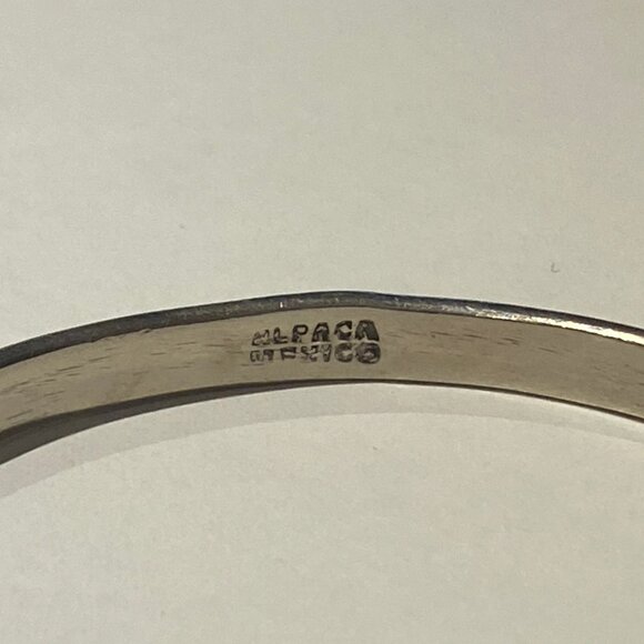 Vintage Bracelet Alpaca Mexico Silver-tone Engraved Signed Bangle - Picture 2 of 8